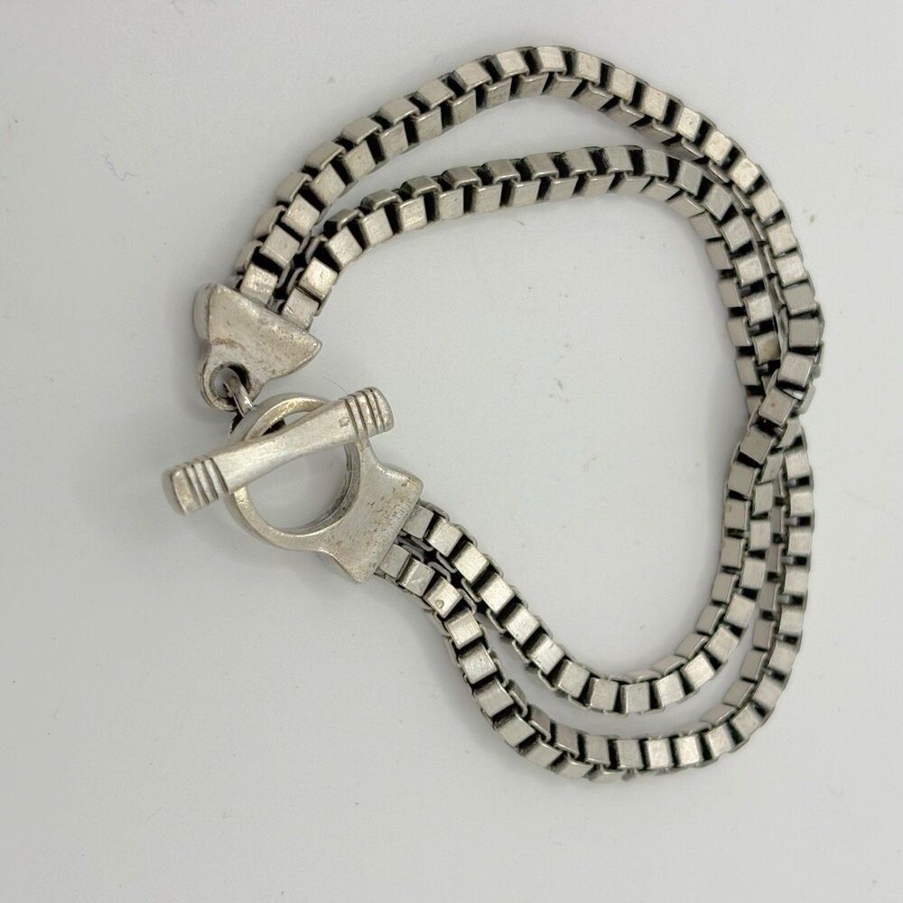 Kenneth Cole Venetian Square Box Double Chain Bracelet Silver Tone Toggle Close